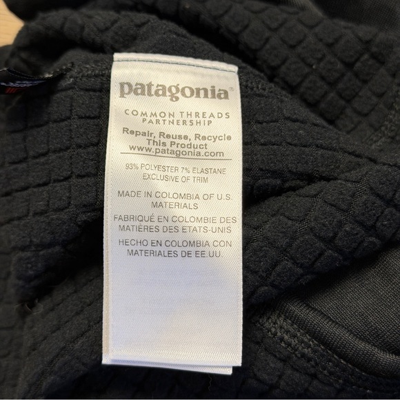 Patagonia Mens R1 Pullover Half Zip Fleece Black Style 40109 Size Medium $169 - Picture 7 of 12